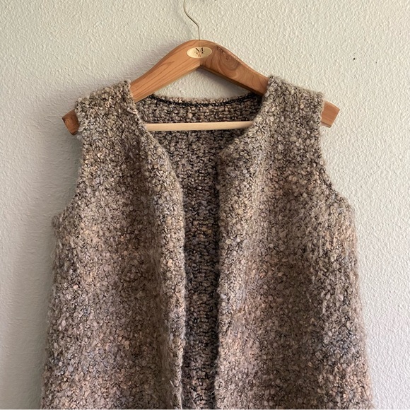 A.Ida Wool Blend Vest Cardigan - Picture 2 of 9